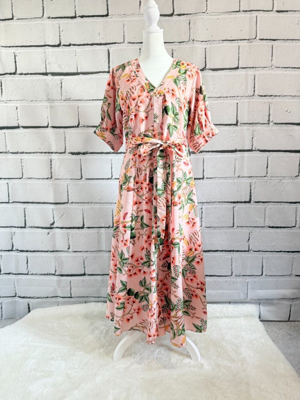 LOFT Pink Floral Tie Waist Midi Dress Size 2 Lined Button Front - Picture 2 of 13